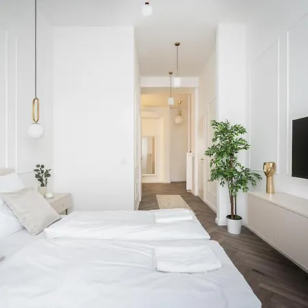 E13 - Grand Boulevard Heritage - Location By Bqa Apartment