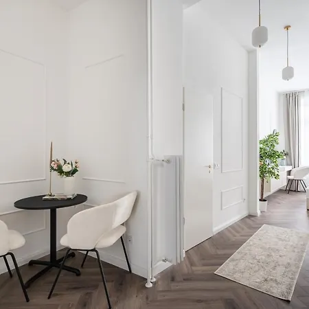 E13 - Grand Boulevard Heritage - Location By Bqa