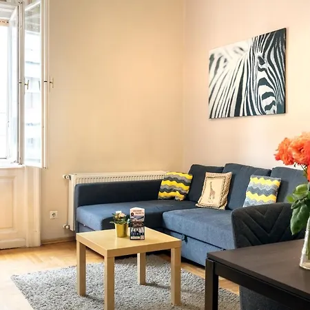 Orangehomes Kalvin Sq 2 Bedroom Apartment