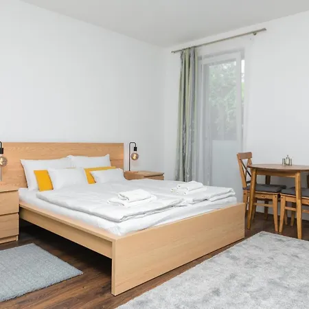Westside By Urbanrent Apartment *