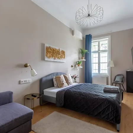 Apartamento Luxury Elizabeth Next To The New York Café *