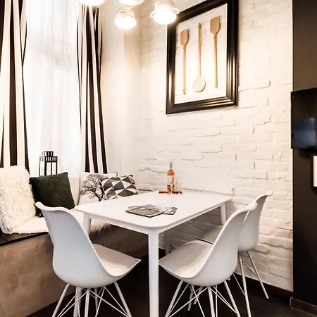 Apartment Twin
