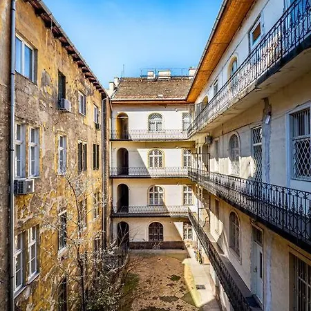 Apartment Broadway 2bedroom Budapest