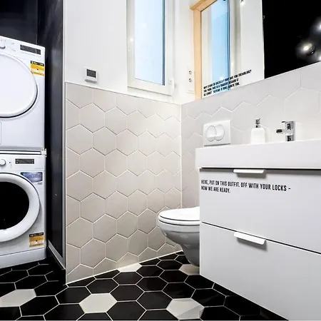 Broadway 2bedroom *