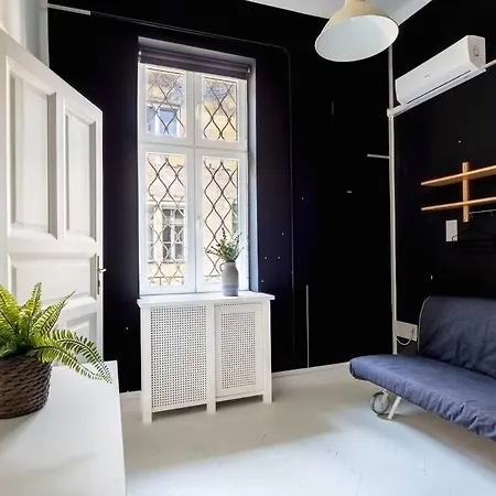 Broadway 2bedroom Apartment Budapest