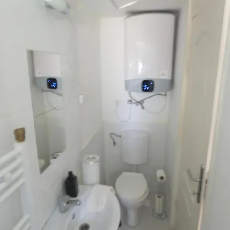 Hi-bp Garden Batsanyi Tiny House Near The Train With Free Parking * Budapest