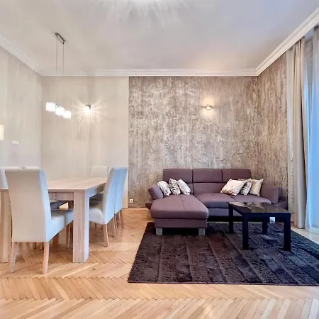 Apartmán Exclusive Colourful Flat In The Budapešť