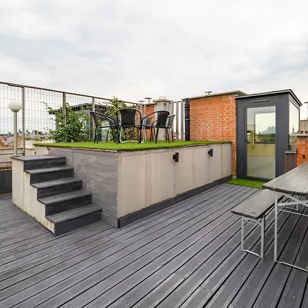3bedroom Triplex Rooftop *