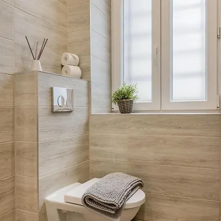Apartamento Casadeco Inspired Minimalist W/ New York Cafe Views Budapest
