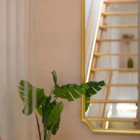Apartment Unique 3 Floor With 4bdrm, 3bthrm Budapest