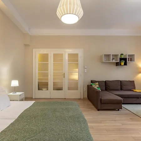 Apartment Orangehomes One Bedroom Comfy Budapest