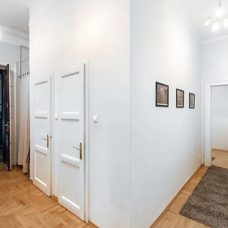Apartment Orangehomes Kalvin Sq 2 Bedroom *