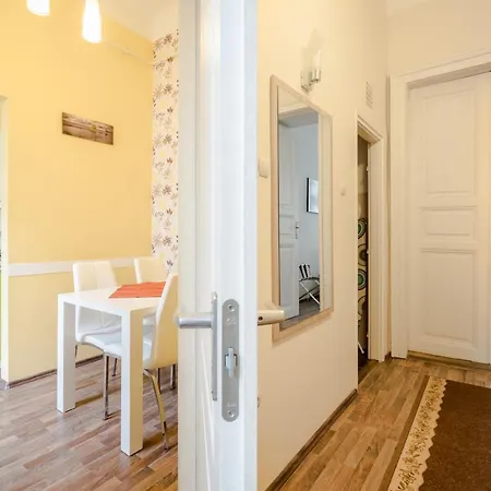 Pyvo Street With Balcony By Nw Apartment Budapest