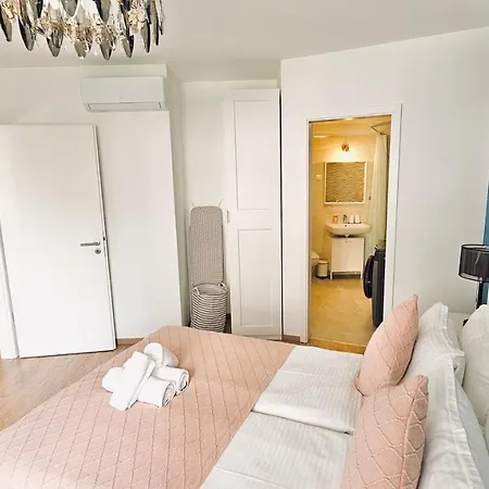 L&l Apartment *