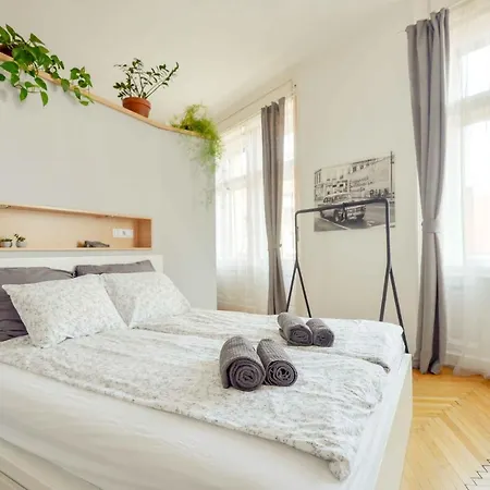Dohany Design * Budapest