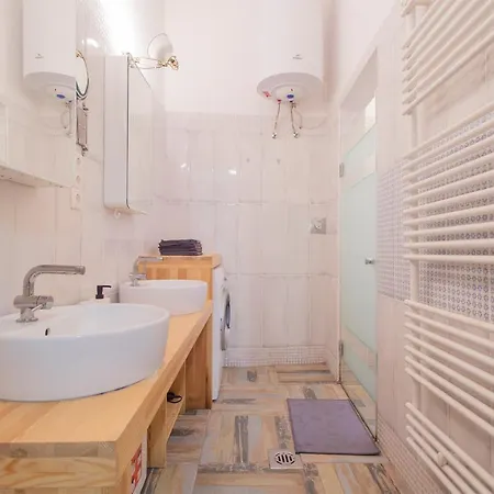 Industrial Double Loft * Budapest