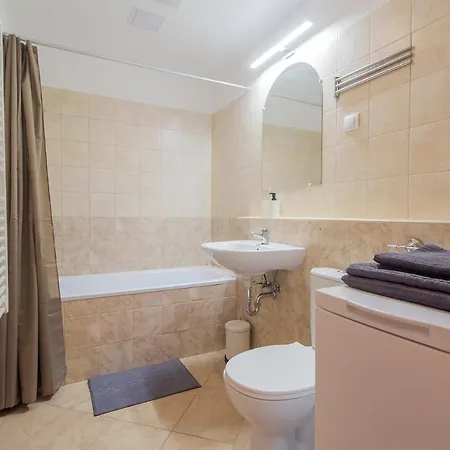Apartament Corvin Modern Studio With Ac, Parking Budapesta