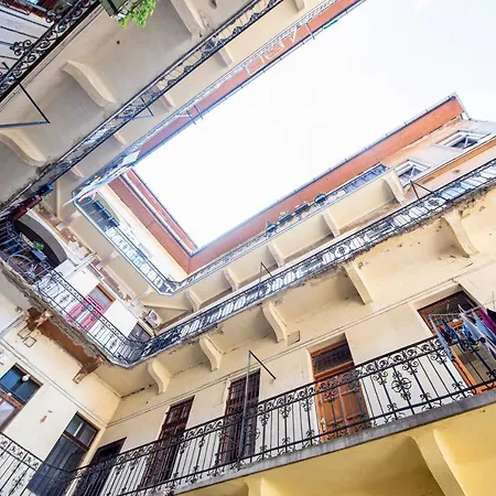 Raday Boutique Apartment *