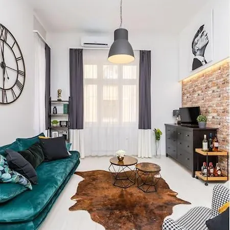 Industrial By Danube, Margaret Island Apartment
