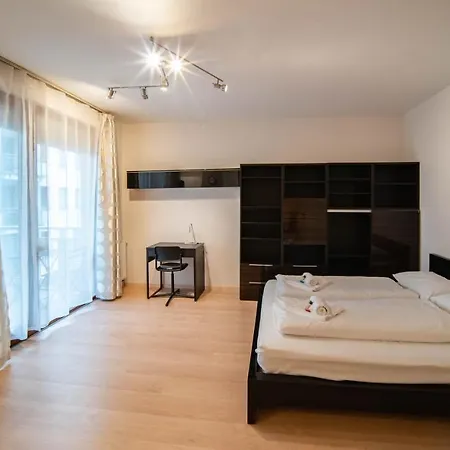 Central Passage For 2, Balcony, Wifi, Ac, Tv * בודפשט