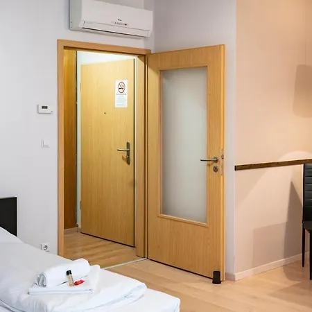 Central Passage For 2, Balcony, Wifi, Ac, Tv דירה *