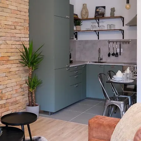 Apartamento Cityscape ~ Ac/indoor Parking/balcony