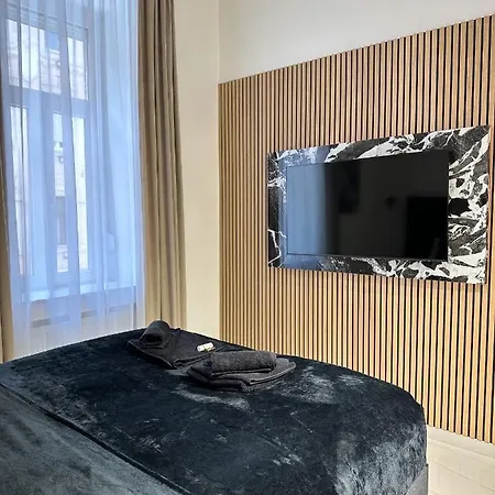 V21 Luxury Apartmán *