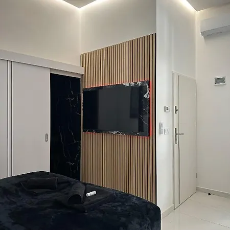 V21 Luxury Apartmán *