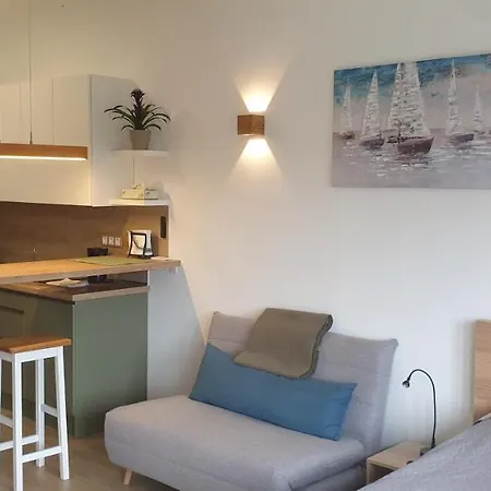 Allee Apartment *
