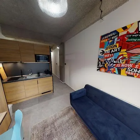 In 13 Apartment *