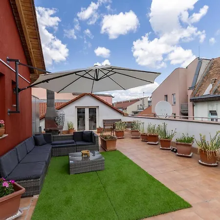Apartament Center Penthouse - Huge Terrace And Free Parking - Tram/metro - Ac *