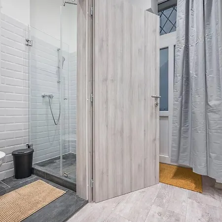 Dual 2br Comfort Escape With 2 Bathroom By Nw Apartment