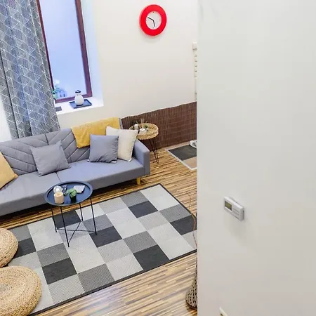 Apartment Cosy Nest Close To Blaha Sqr Budapest