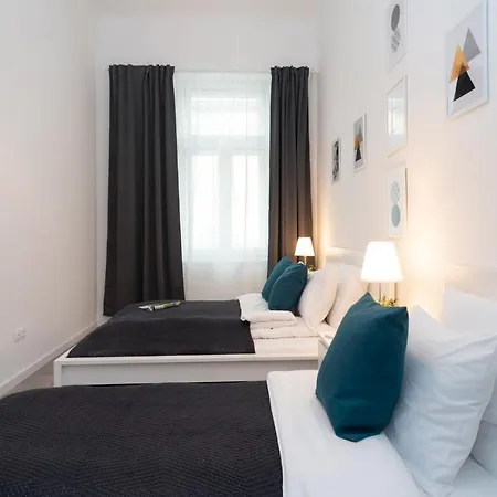 Stylish New With View On New York Palace Apartament Budapesta