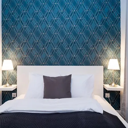Stylish New With View On New York Palace Apartament