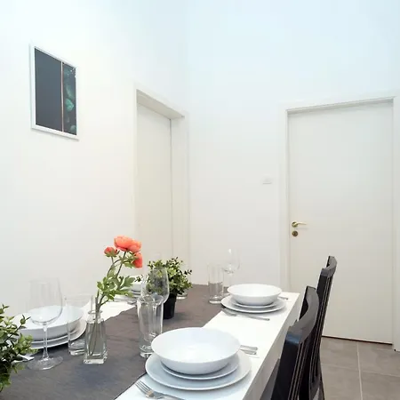 Apartament Stylish New With View On New York Palace