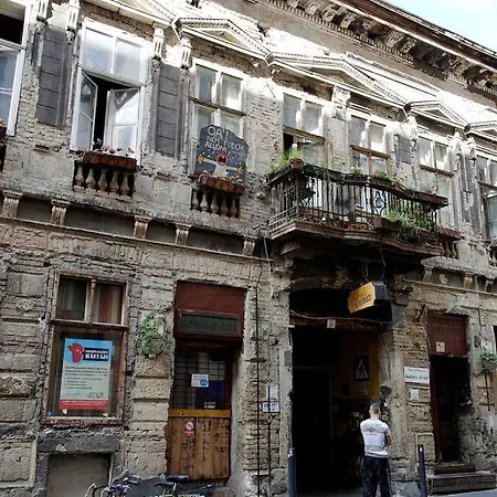 Apartment Szimpla-synagogue-kazinczy Str Budapest