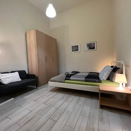 Claudio * Budapest