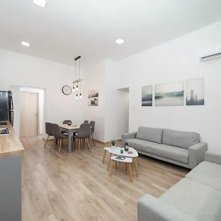 Cityscape Budget Kerepesi Apartment Budapest
