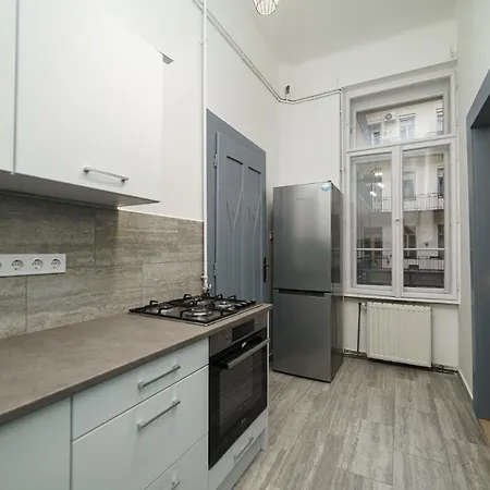 Cityscape Budget Danube Apartment Budapest