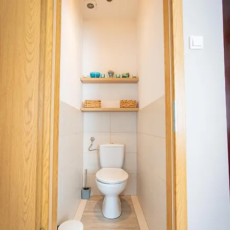 Velvet Vista Apartment *