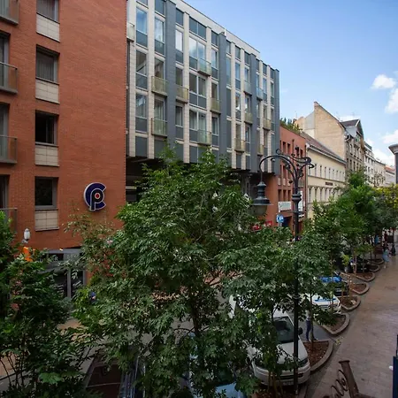Stylish Quentin In The King Street Apartmán Budapešť