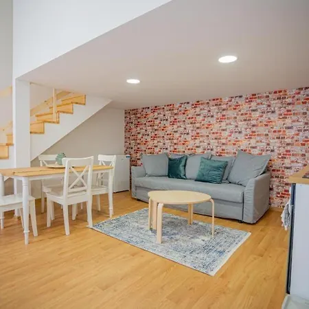 Apartment Boutique In Akacfa Street