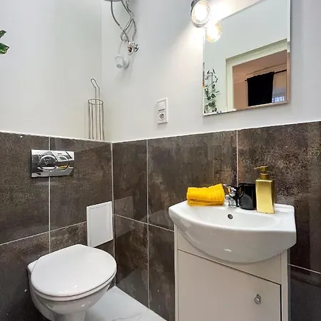 Apartment Goblin With Free Private Parking Budapest