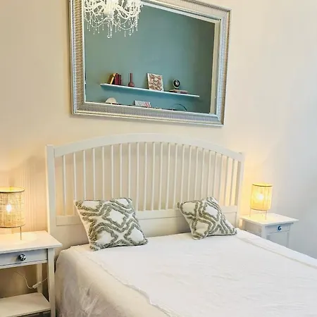 Apartment The Spot With Chair - Cozy Space Near Danube *