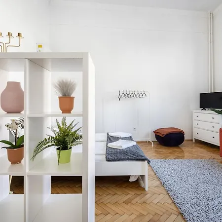 Apartment Vulcan Near Danube *