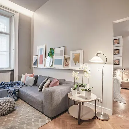 Apartment Dreher Palace Iii *
