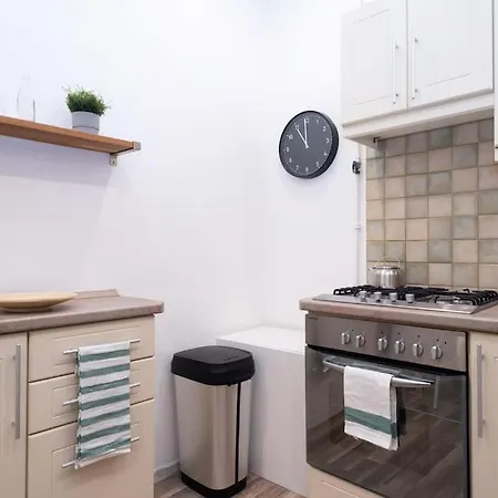Hidden Gem At Kalvin Ter Apartman Budapest
