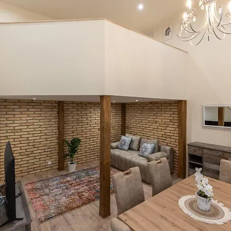 Comfort Zone Apartment *