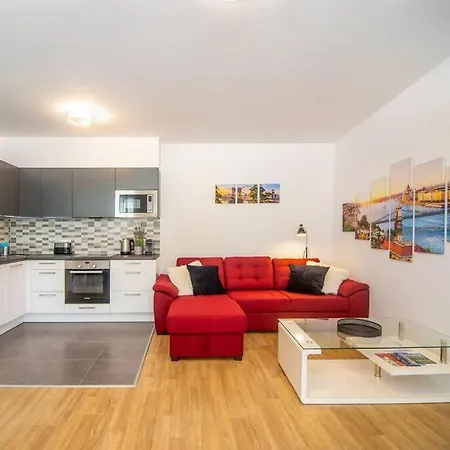 Grace Pine 1 Apartment